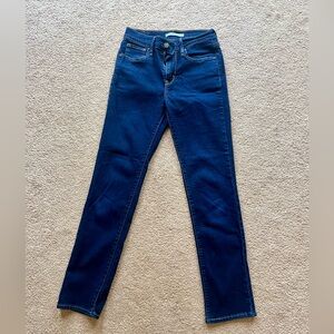 Levi’s Style 724 High Rise Straight Women’s Jeans size 25